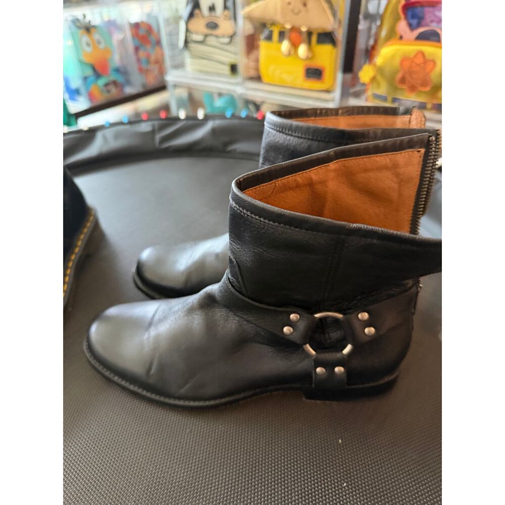 Frye Biker Style Bootie, GUC, Women's Size 10 - Picture 2 of 8